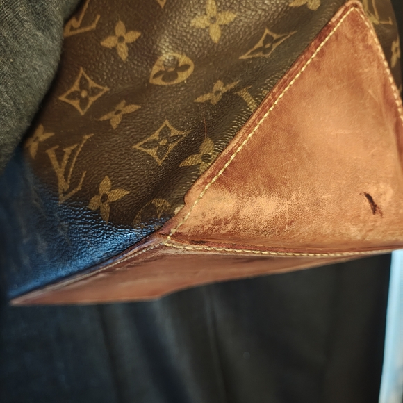 Louis Vuitton Monogram Cabas Mezzo Tote - Picture 4 of 16